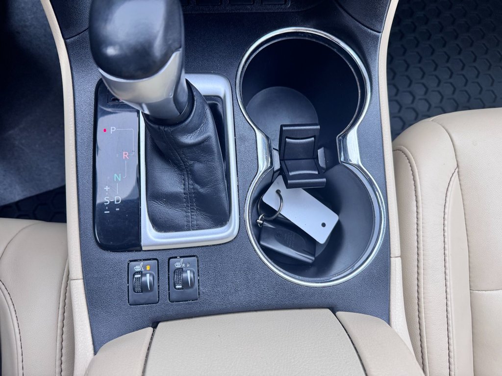 2016 Toyota Highlander XLE in Grand Falls, New Brunswick - 21 - w1024h768px