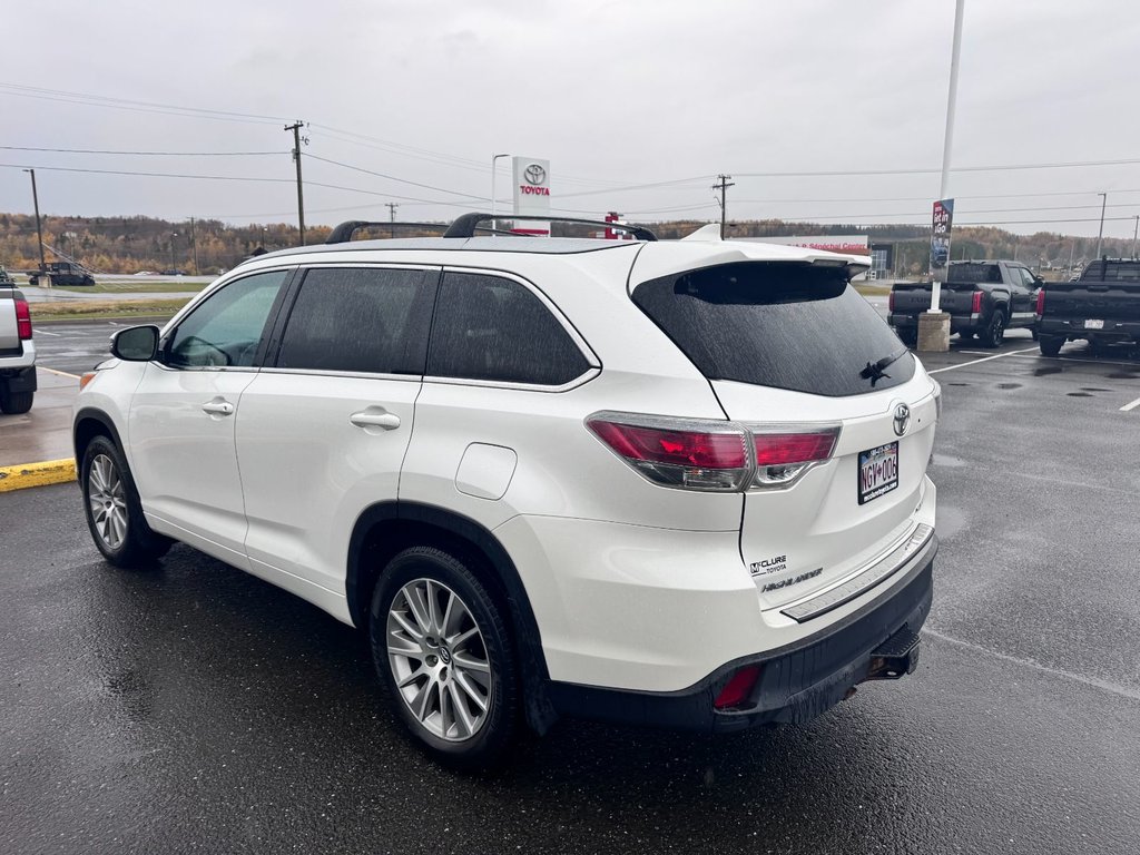 2016 Toyota Highlander XLE in Grand Falls, New Brunswick - 5 - w1024h768px