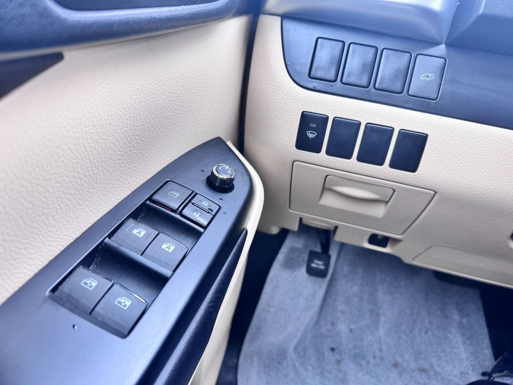 2016 Toyota Highlander XLE in Grand Falls, New Brunswick - 18 - w1024h768px