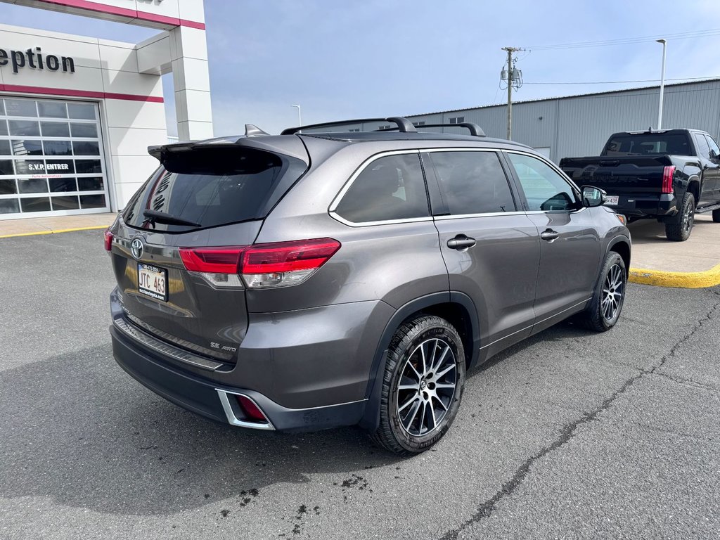 2017 Toyota Highlander XLE in Grand Falls, New Brunswick - 3 - w1024h768px