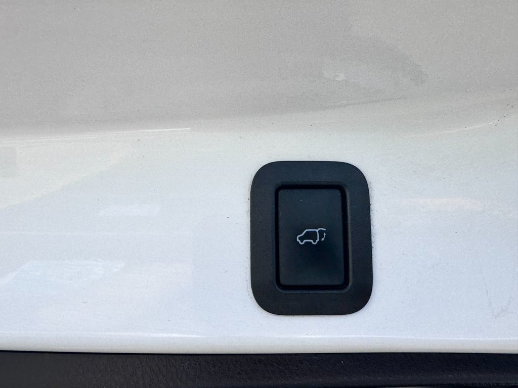 2017 Toyota Highlander SE in Grand Falls, New Brunswick - 11 - w1024h768px