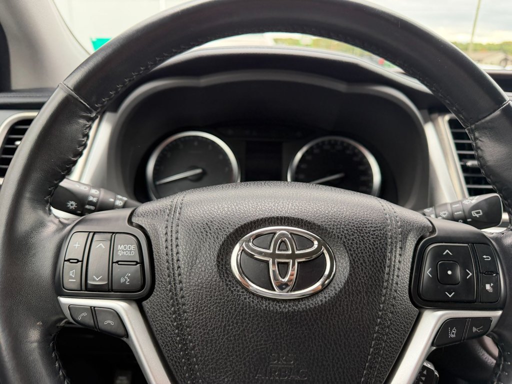 Toyota Highlander XLE 2018 à Grand-Sault, Nouveau-Brunswick - 17 - w1024h768px