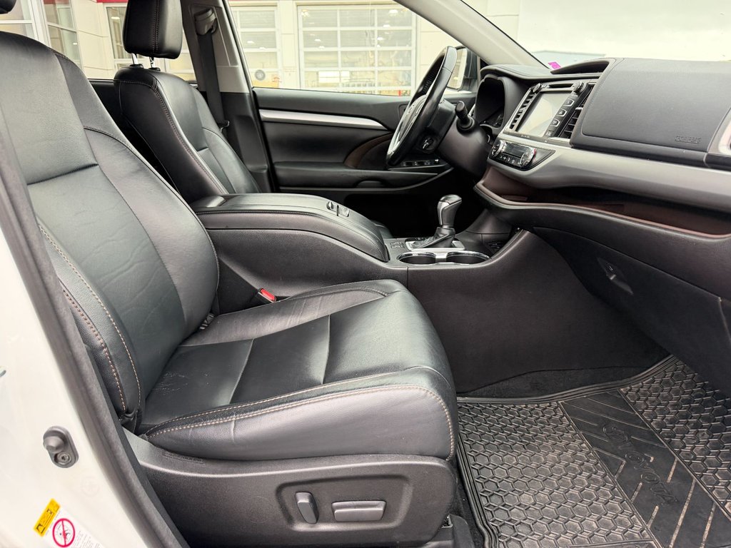 Toyota Highlander XLE 2018 à Grand-Sault, Nouveau-Brunswick - 10 - w1024h768px