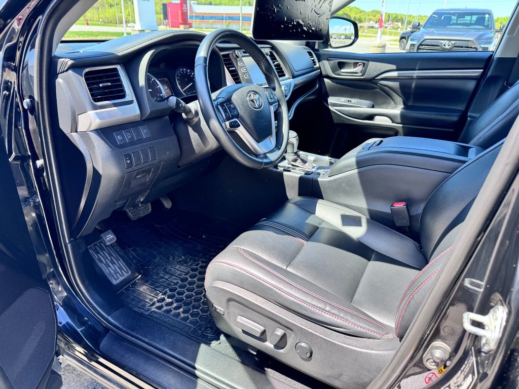 2019 Toyota Highlander XLE SR in Grand Falls, New Brunswick - 13 - w1024h768px