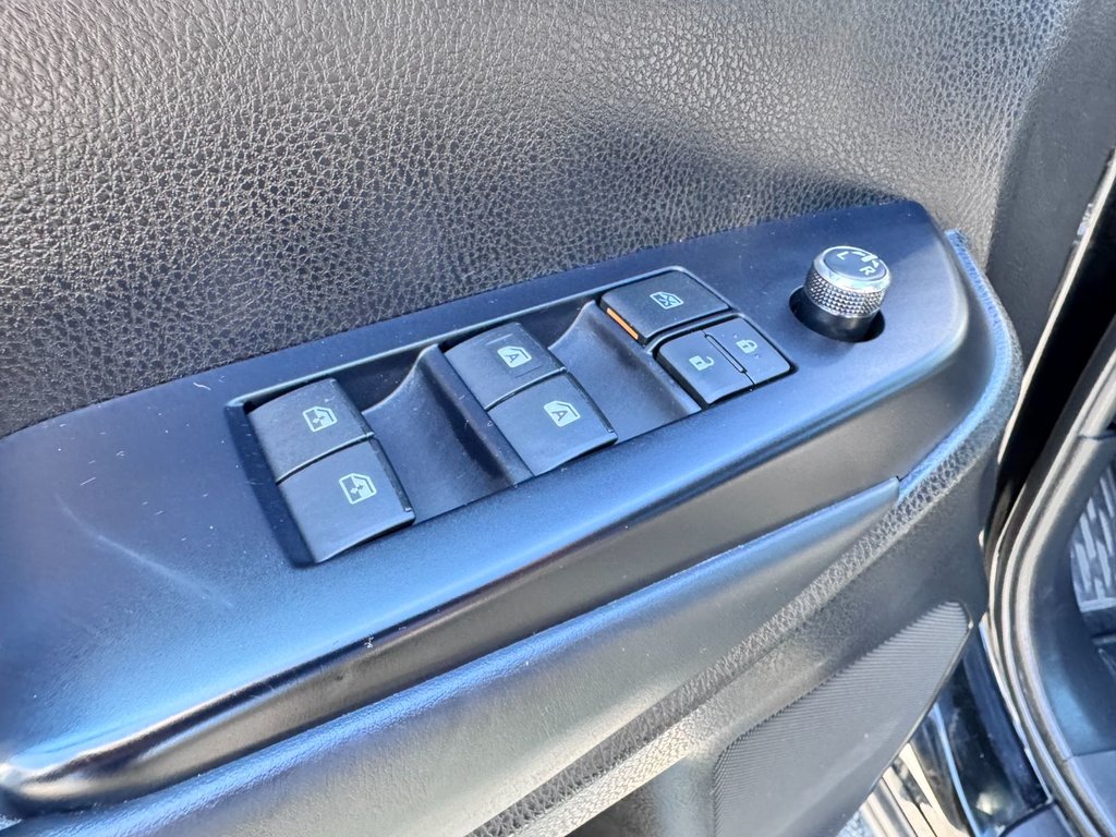 2019 Toyota Highlander XLE SR in Grand Falls, New Brunswick - 15 - w1024h768px
