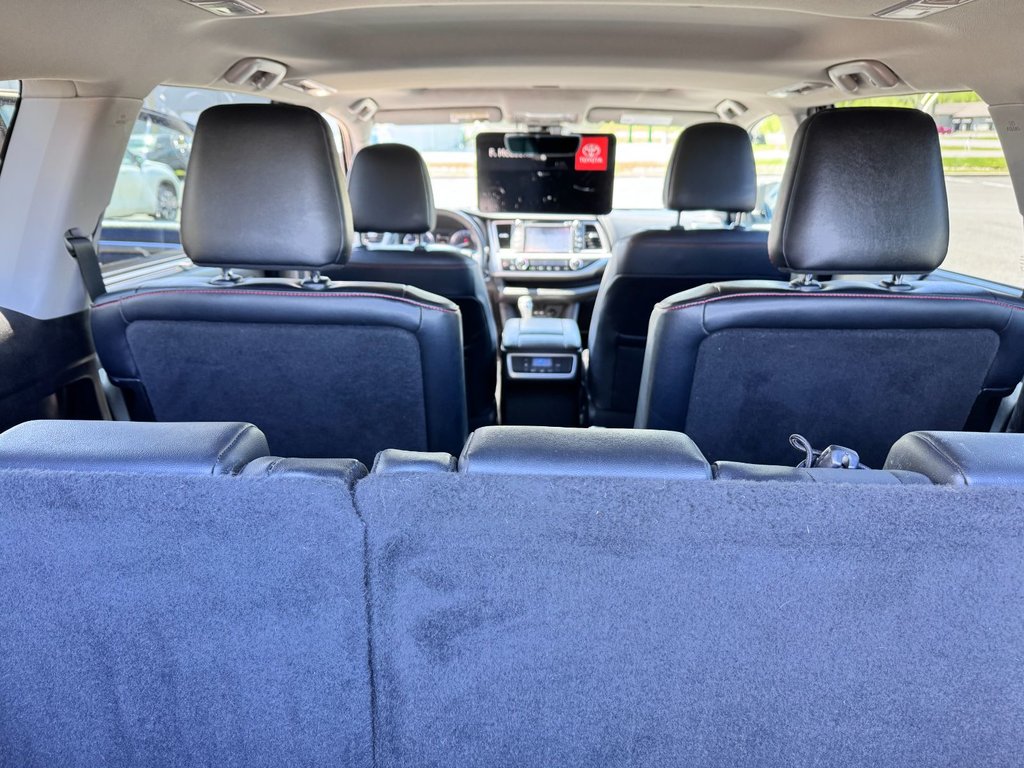 2019 Toyota Highlander XLE SR in Grand Falls, New Brunswick - 14 - w1024h768px