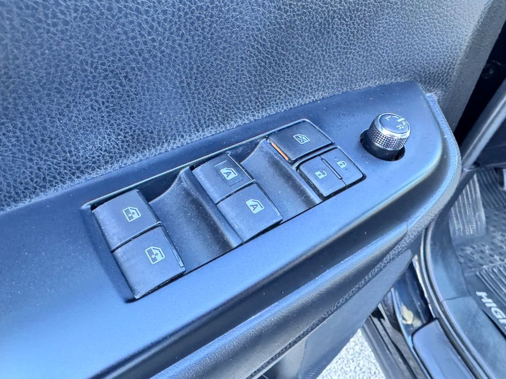 Toyota Highlander XLE 2019 à Grand-Sault, Nouveau-Brunswick - 16 - w1024h768px