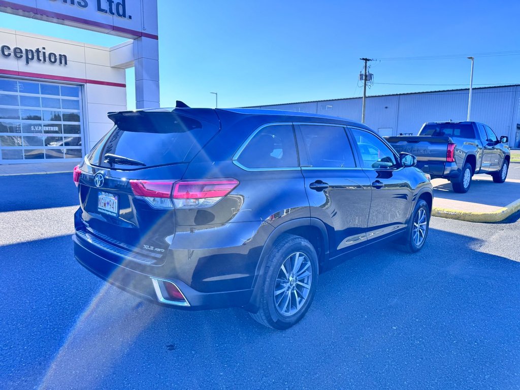 Toyota Highlander XLE 2019 à Grand-Sault, Nouveau-Brunswick - 2 - w1024h768px