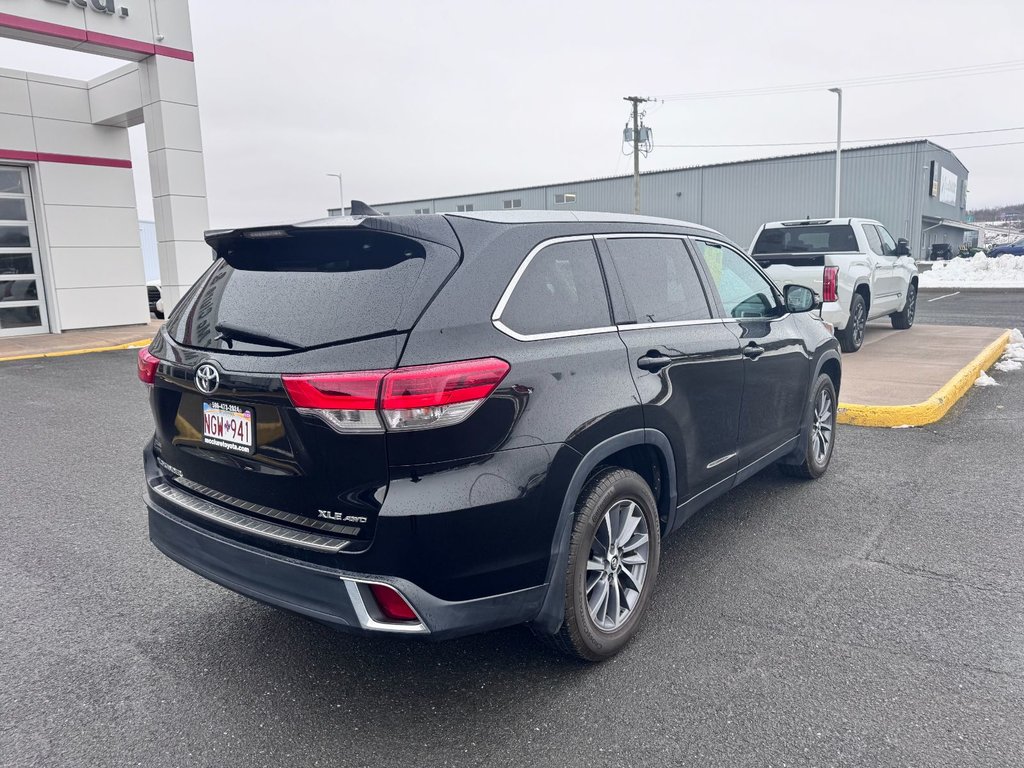 Toyota Highlander XLE 2019 à Grand-Sault, Nouveau-Brunswick - 3 - w1024h768px