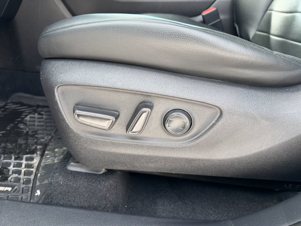 Toyota Highlander Hybrid XLE 2020 à Grand-Sault, Nouveau-Brunswick - 18 - w1024h768px