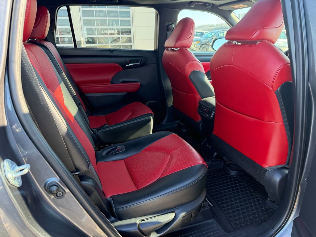 2021 Toyota Highlander XSE in Grand Falls, New Brunswick - 10 - w1024h768px