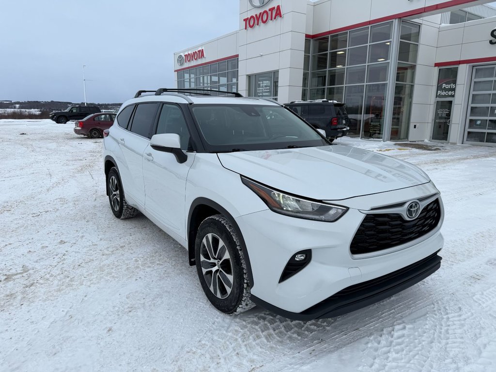 2022 Toyota Highlander XLE in Grand Falls, New Brunswick - 9 - w1024h768px
