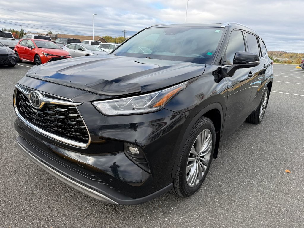 2022 Toyota Highlander Limited in Grand Falls, New Brunswick - 7 - w1024h768px