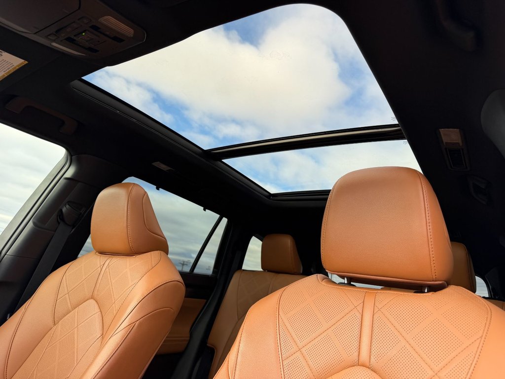 2022 Toyota Highlander Limited in Grand Falls, New Brunswick - 22 - w1024h768px