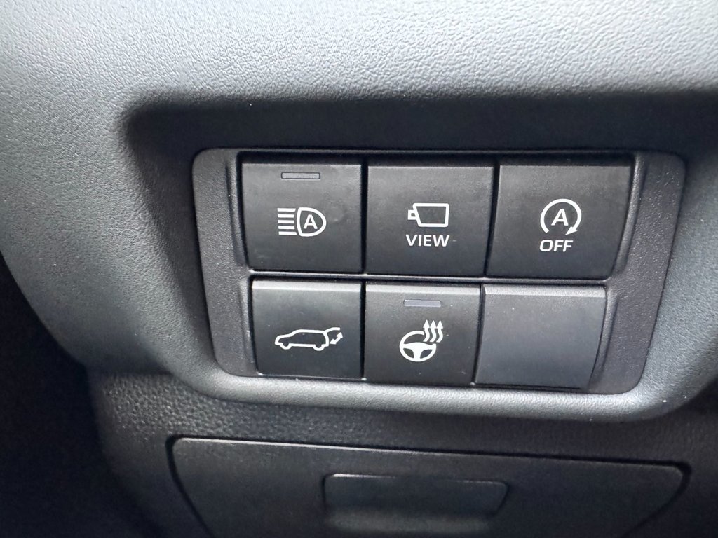 2023 Toyota Highlander PLATINUM in Grand Falls, New Brunswick - 18 - w1024h768px