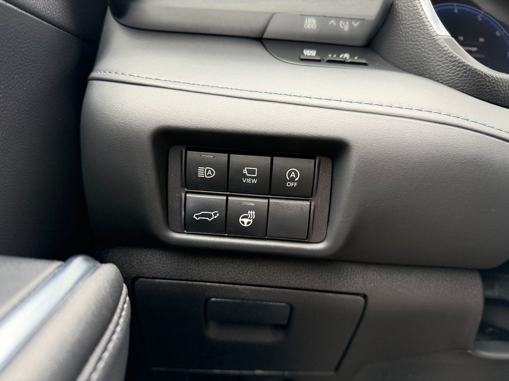 2023 Toyota Highlander Platinum in Grand Falls, New Brunswick - 20 - w1024h768px
