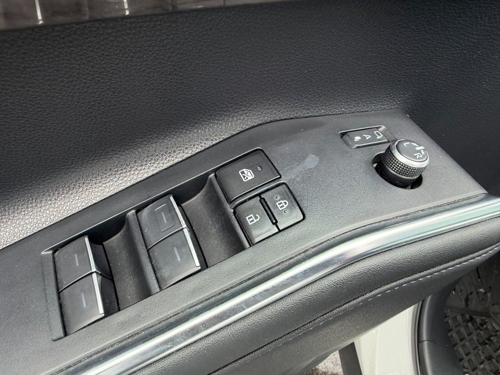 2023 Toyota Highlander Platinum in Grand Falls, New Brunswick - 19 - w1024h768px