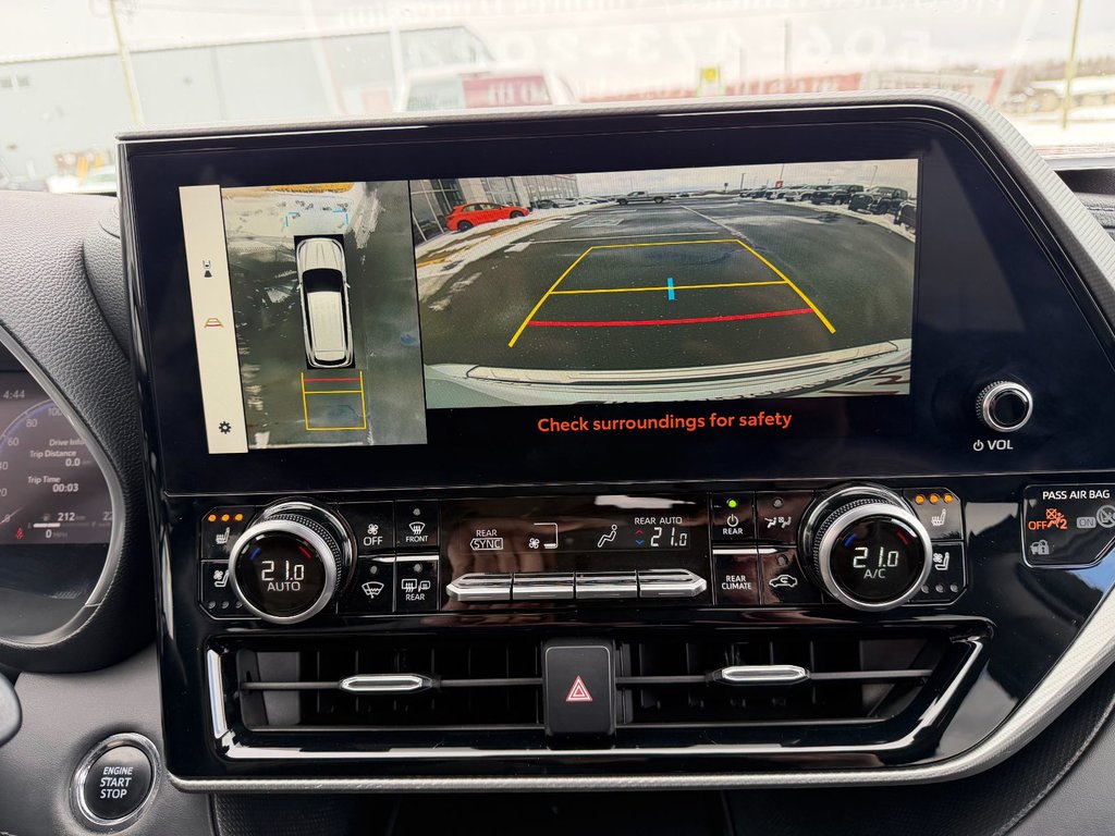 2023 Toyota Highlander Platinum in Grand Falls, New Brunswick - 24 - w1024h768px