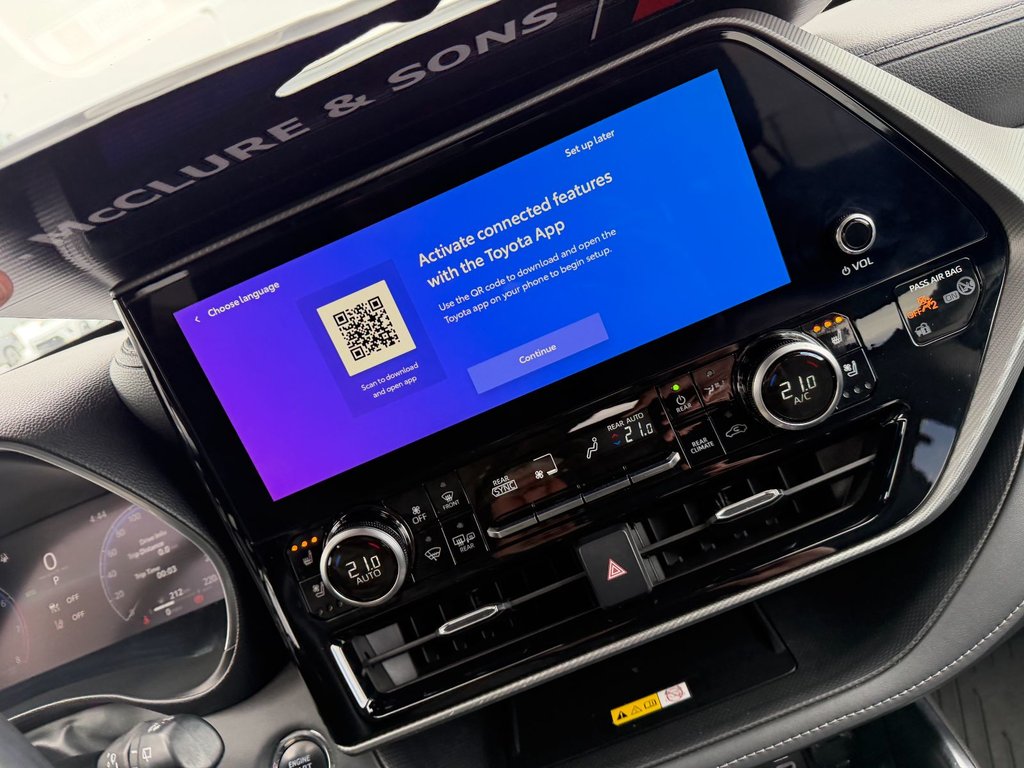 2023 Toyota Highlander Platinum in Grand Falls, New Brunswick - 22 - w1024h768px