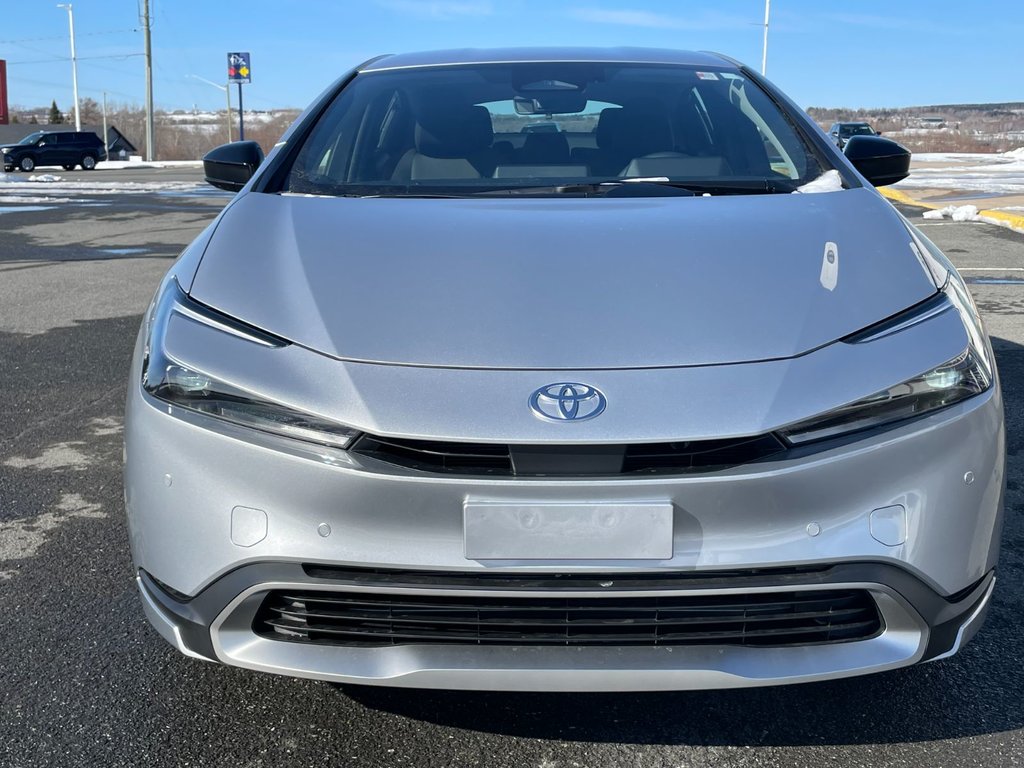 Toyota Prius Plug-In Hybrid SE 2026 à Grand-Sault, Nouveau-Brunswick - 8 - w1024h768px