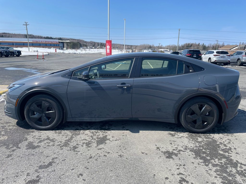 2026 Toyota Prius Plug-In Hybrid in Grand Falls, New Brunswick - 6 - w1024h768px