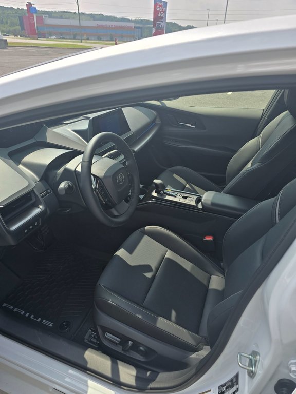 2025 Toyota Prius XLE AWD in Grand Falls, New Brunswick - 14 - w1024h768px