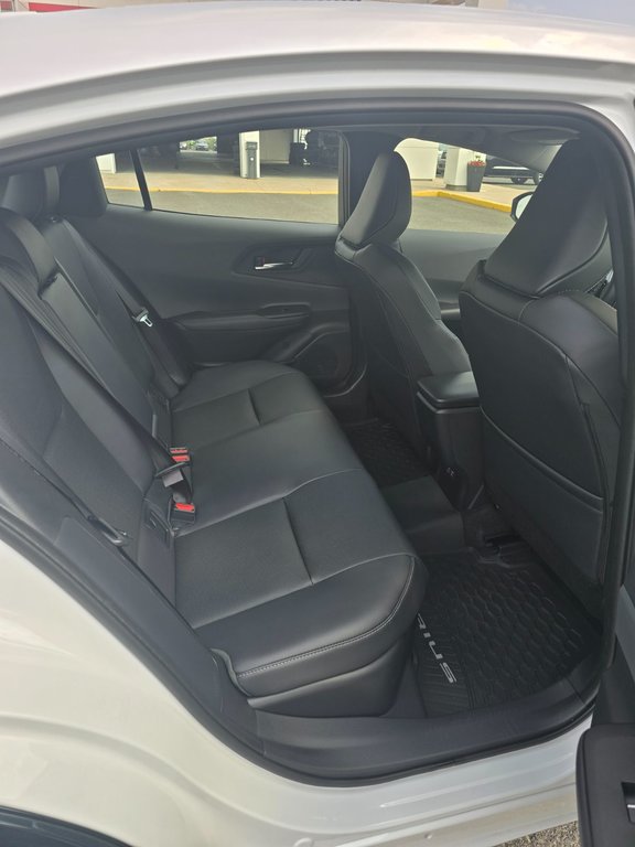 2025 Toyota Prius XLE AWD in Grand Falls, New Brunswick - 11 - w1024h768px
