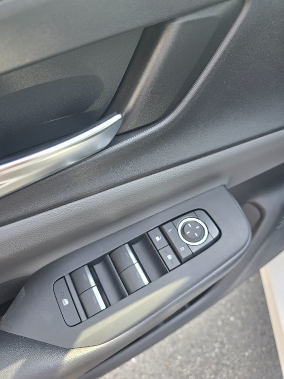 2025 Toyota Prius XLE AWD in Grand Falls, New Brunswick - 15 - w1024h768px