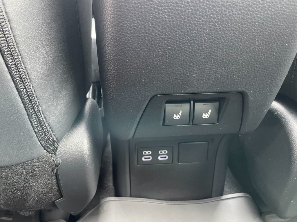 Toyota Prius LIMITED AWD 2026 à Grand-Sault, Nouveau-Brunswick - 20 - w1024h768px