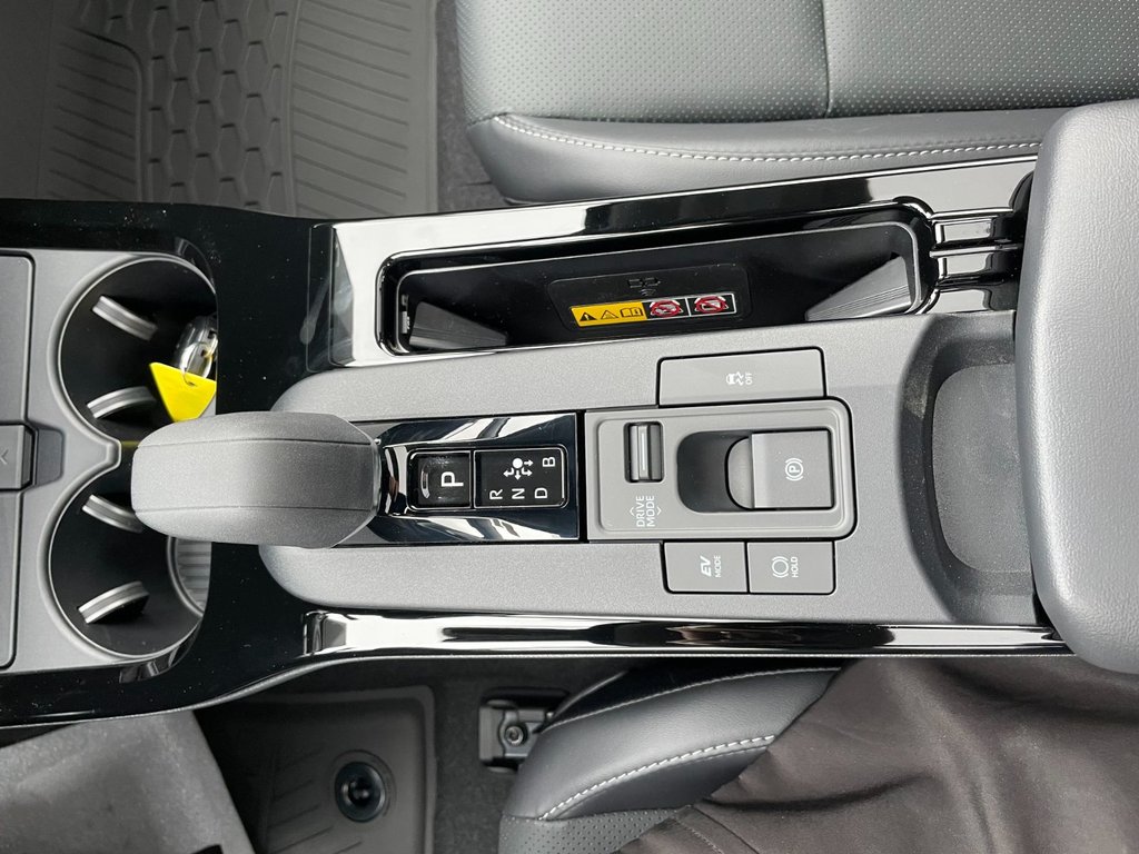 Toyota Prius LIMITED AWD 2026 à Grand-Sault, Nouveau-Brunswick - 23 - w1024h768px