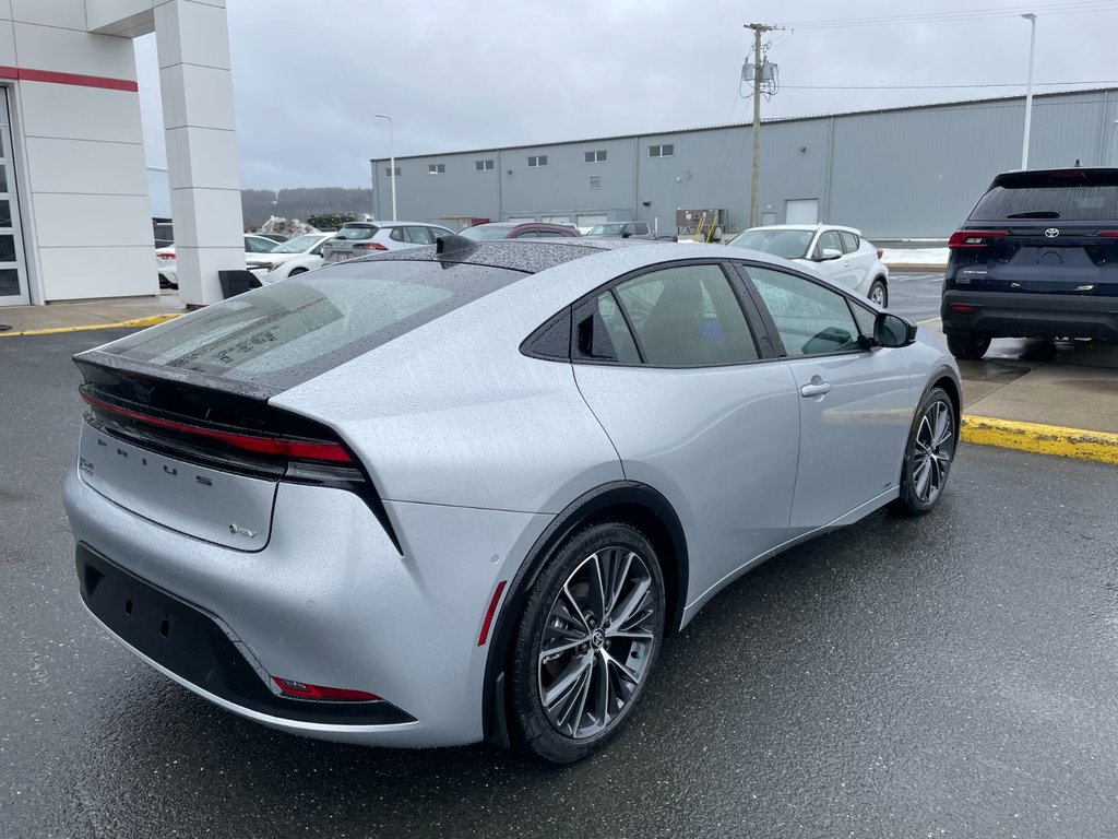 Toyota Prius LIMITED AWD 2026 à Grand-Sault, Nouveau-Brunswick - 2 - w1024h768px