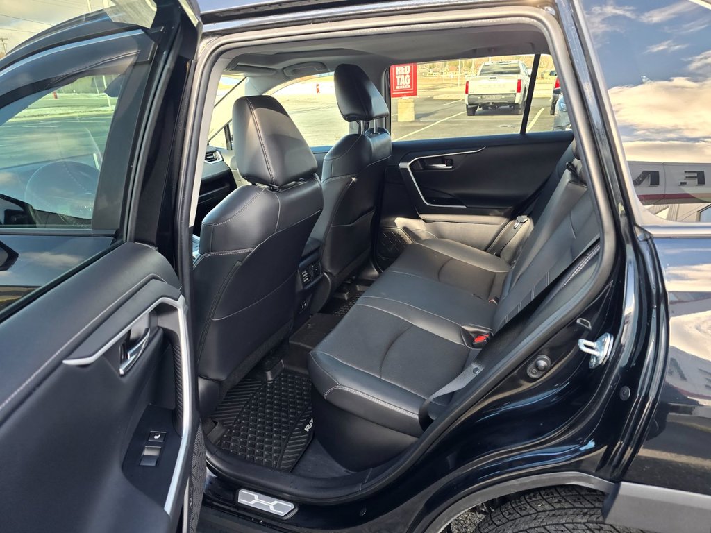 Toyota RAV4 Hybrid LIMITED 2021 à Grand-Sault, Nouveau-Brunswick - 14 - w1024h768px
