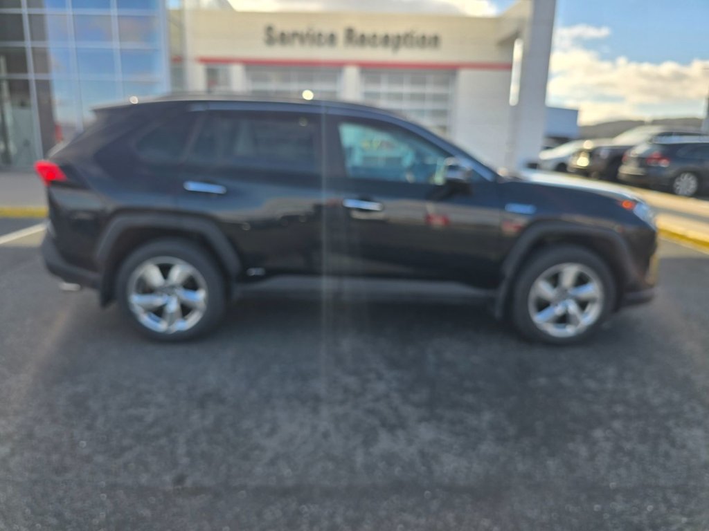 Toyota RAV4 Hybrid LIMITED 2021 à Grand-Sault, Nouveau-Brunswick - 4 - w1024h768px