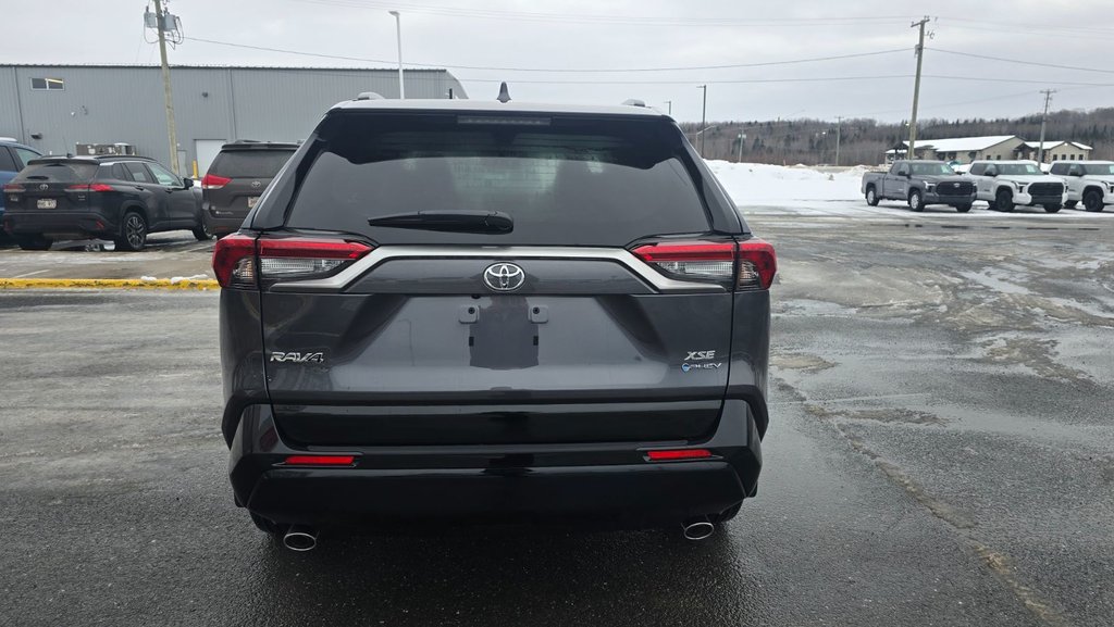 Toyota RAV4 Plug-In Hybrid XSE 2025 à Grand-Sault, Nouveau-Brunswick - 5 - w1024h768px