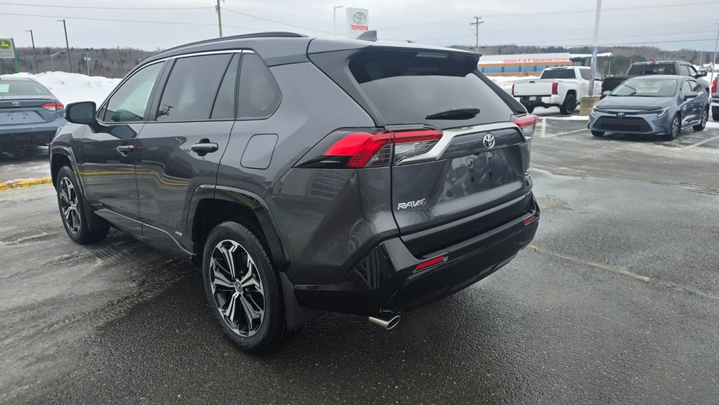 Toyota RAV4 Plug-In Hybrid XSE 2025 à Grand-Sault, Nouveau-Brunswick - 6 - w1024h768px