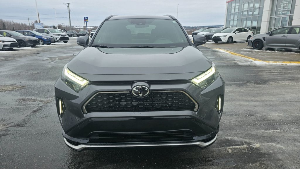 Toyota RAV4 Plug-In Hybrid XSE 2025 à Grand-Sault, Nouveau-Brunswick - 9 - w1024h768px