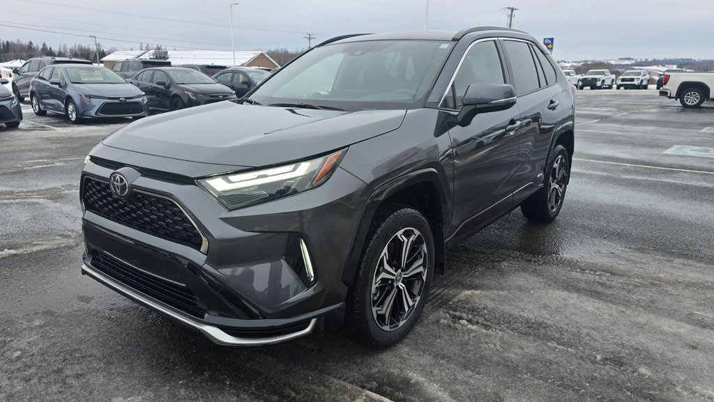 Toyota RAV4 Plug-In Hybrid XSE 2025 à Grand-Sault, Nouveau-Brunswick - 8 - w1024h768px