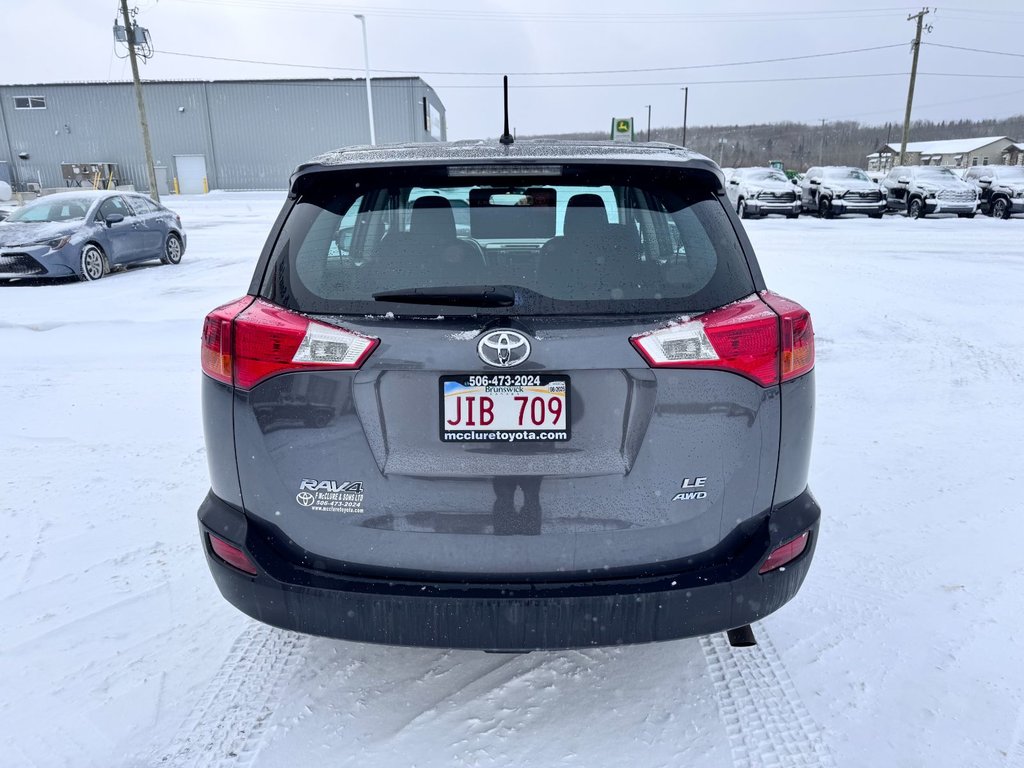 2014 Toyota RAV4 LE in Grand Falls, New Brunswick - 5 - w1024h768px