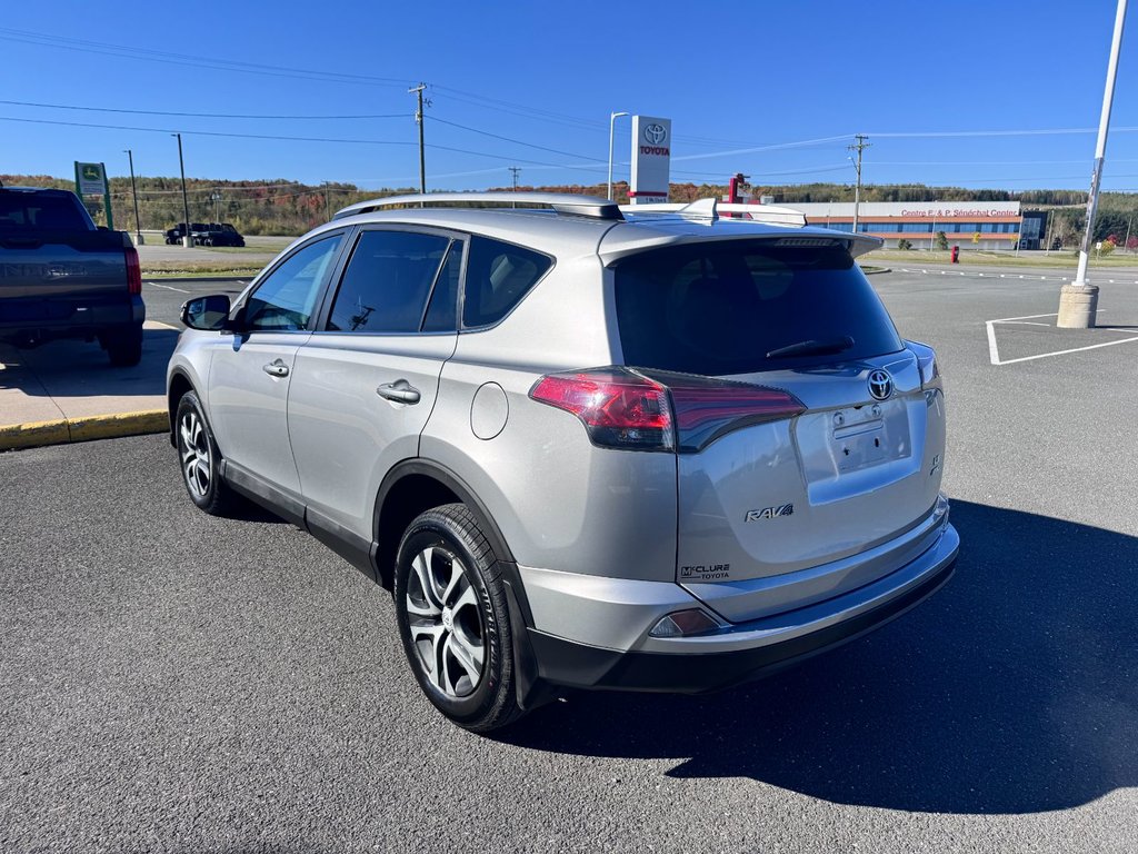 2016 Toyota RAV4 LE in Grand Falls, New Brunswick - 5 - w1024h768px