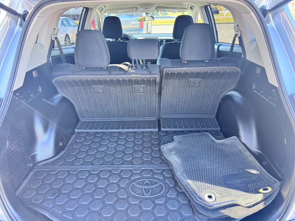 2016 Toyota RAV4 LE in Grand Falls, New Brunswick - 12 - w1024h768px