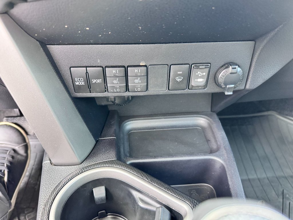 Toyota RAV4 XLE 2018 à Grand-Sault, Nouveau-Brunswick - 19 - w1024h768px