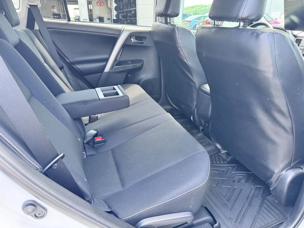 Toyota RAV4 XLE 2018 à Grand-Sault, Nouveau-Brunswick - 12 - w1024h768px