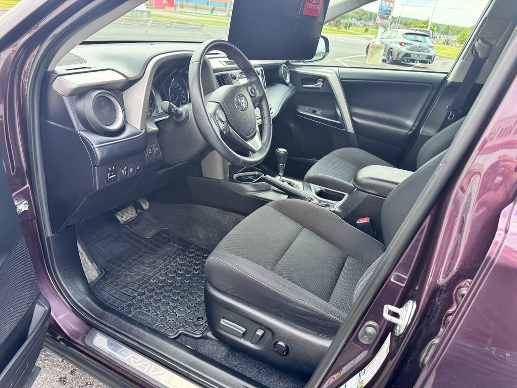 2018 Toyota RAV4 XLE in Grand Falls, New Brunswick - 15 - w1024h768px
