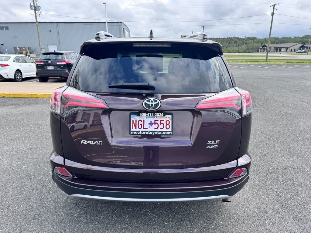 2018 Toyota RAV4 XLE in Grand Falls, New Brunswick - 4 - w1024h768px