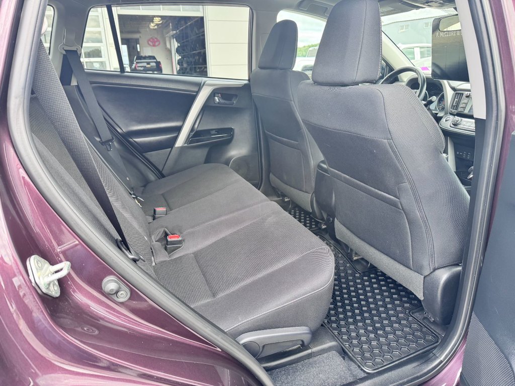 2018 Toyota RAV4 XLE in Grand Falls, New Brunswick - 11 - w1024h768px