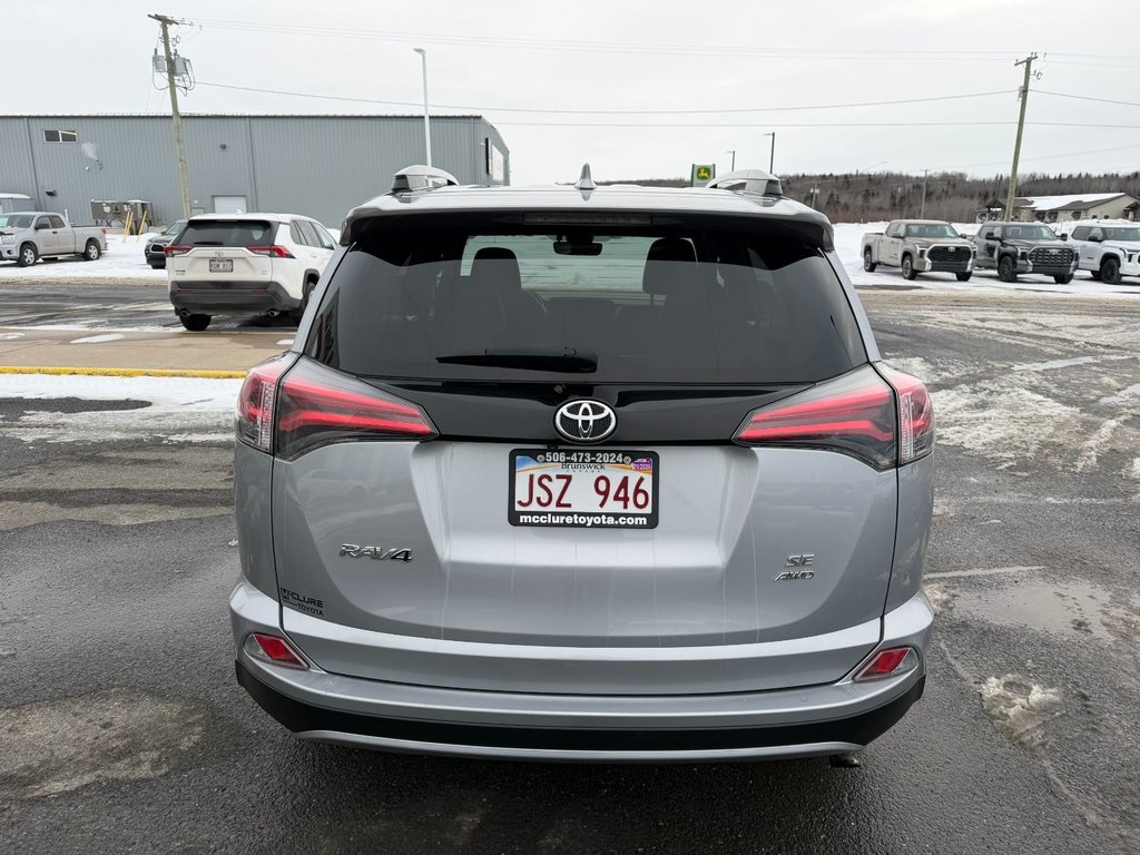 2018 Toyota RAV4 SE in Grand Falls, New Brunswick - 4 - w1024h768px