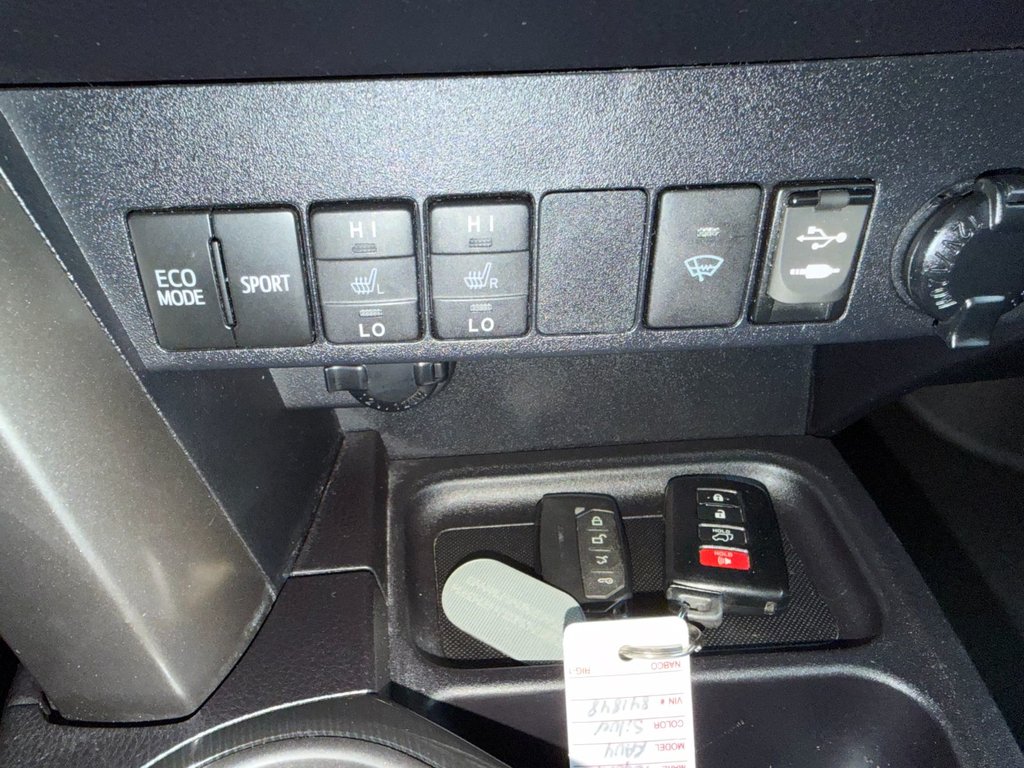 2018 Toyota RAV4 SE in Grand Falls, New Brunswick - 21 - w1024h768px