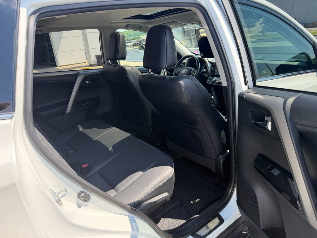 2018 Toyota RAV4 Limited in Grand Falls, New Brunswick - 11 - w1024h768px