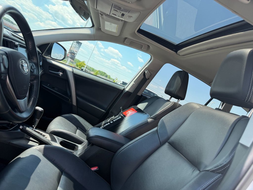 2018 Toyota RAV4 Limited in Grand Falls, New Brunswick - 18 - w1024h768px