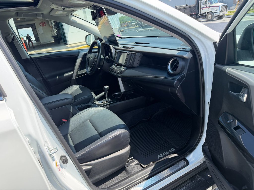 2018 Toyota RAV4 Limited in Grand Falls, New Brunswick - 10 - w1024h768px